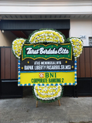 Papan Bunga Duka di Pasuruan